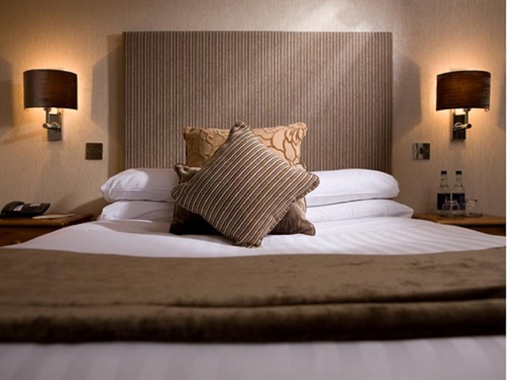 Malin Court Hotel And Restaurant Эр Номер фото